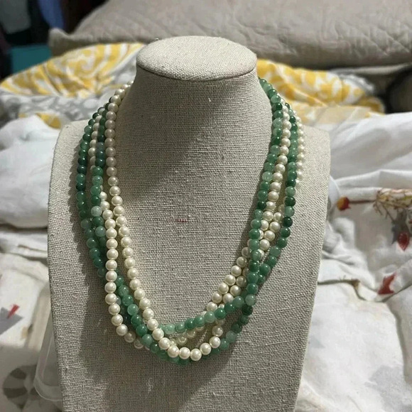 ‎Necklace - Picture 2 of 3